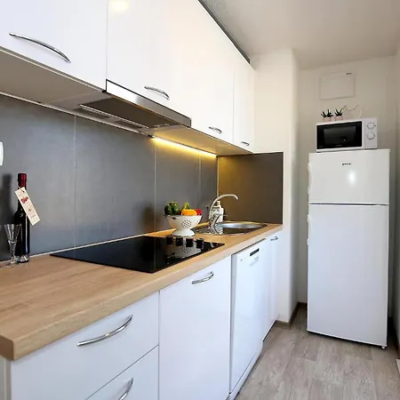 度假居 Gorgeous In With Kitchen 穆泰尔岛