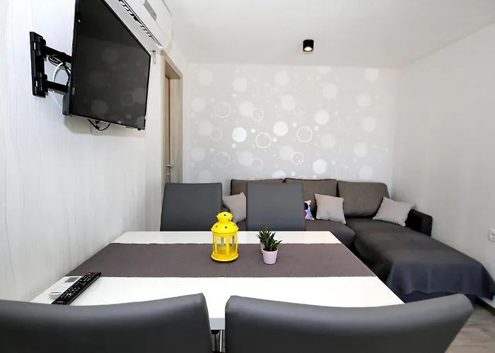 Gorgeous In With Kitchen * 穆泰尔岛